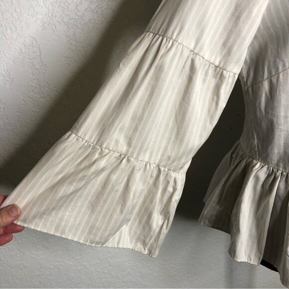 Tyler Boe tan and white striped ruffle pleated hem sleeve top size Medium - Picture 6 of 15